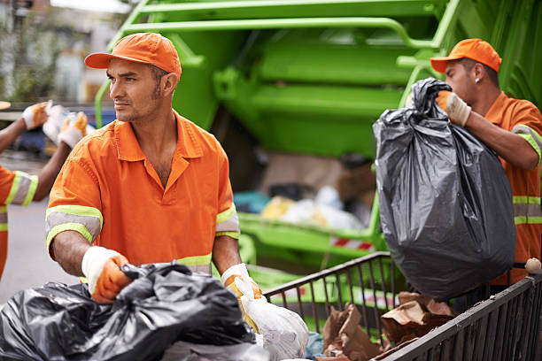 Best Garage Cleanout  in Merton, WI